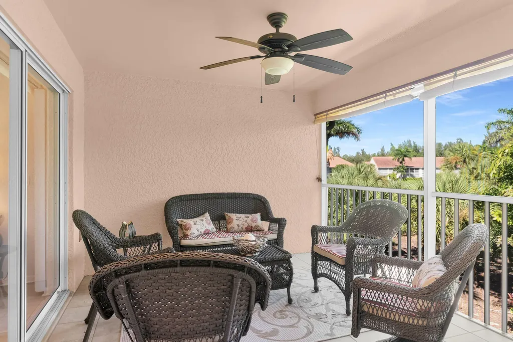 2365 Bayou Lane Naples FL 34112