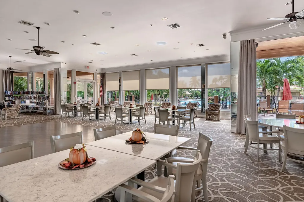 2365 Bayou Lane Naples FL 34112