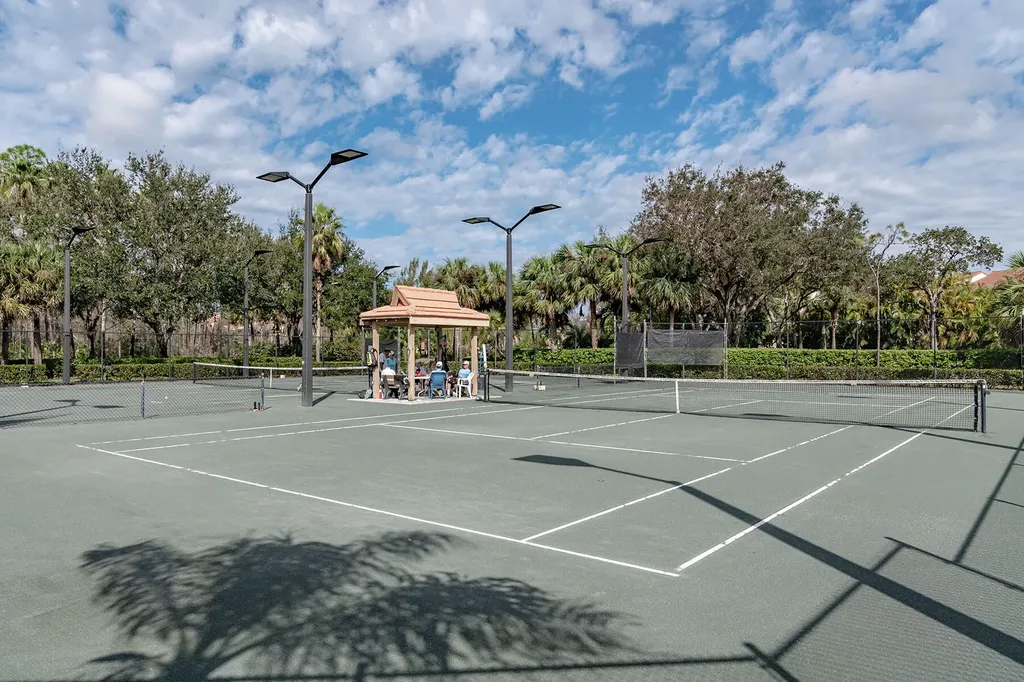 2365 Bayou Lane Naples FL 34112