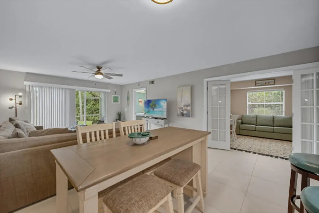 145 Robin Hood Circle Naples FL 34104