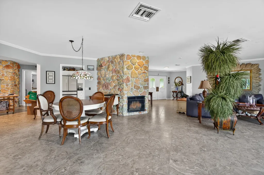 931 Scott Drive Marco Island FL 34145