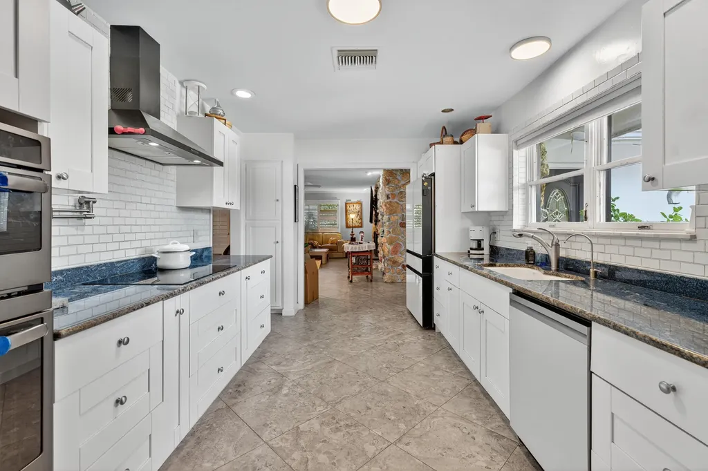 931 Scott Drive Marco Island FL 34145