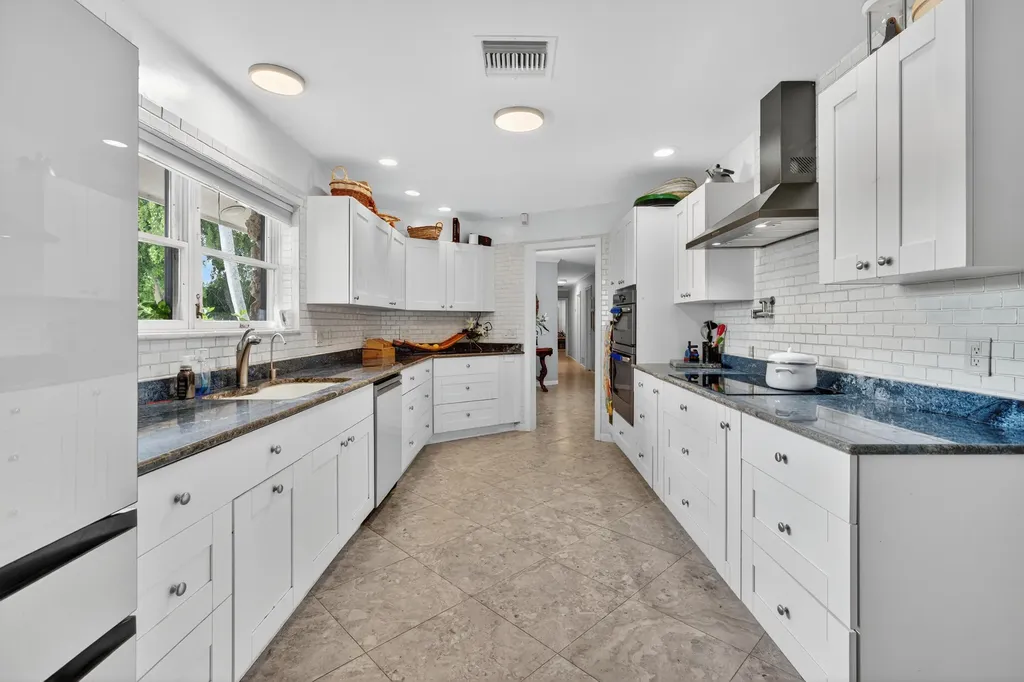 931 Scott Drive Marco Island FL 34145