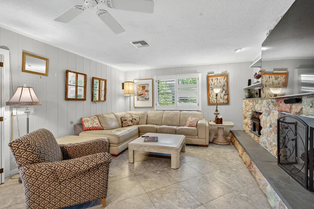 931 Scott Drive Marco Island FL 34145