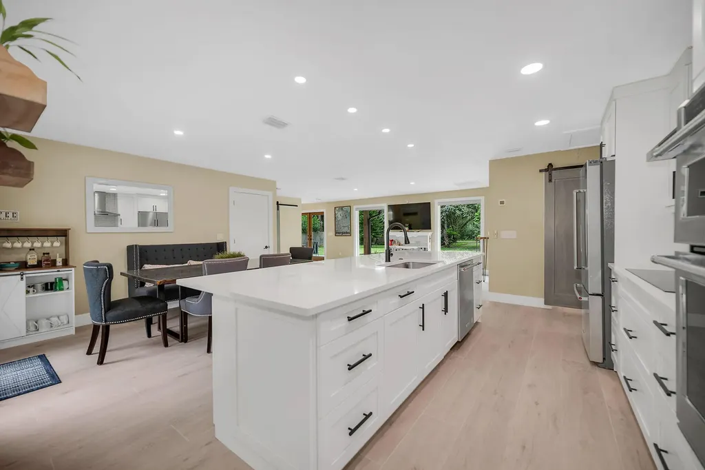 1821 Krape Road Naples FL 34120