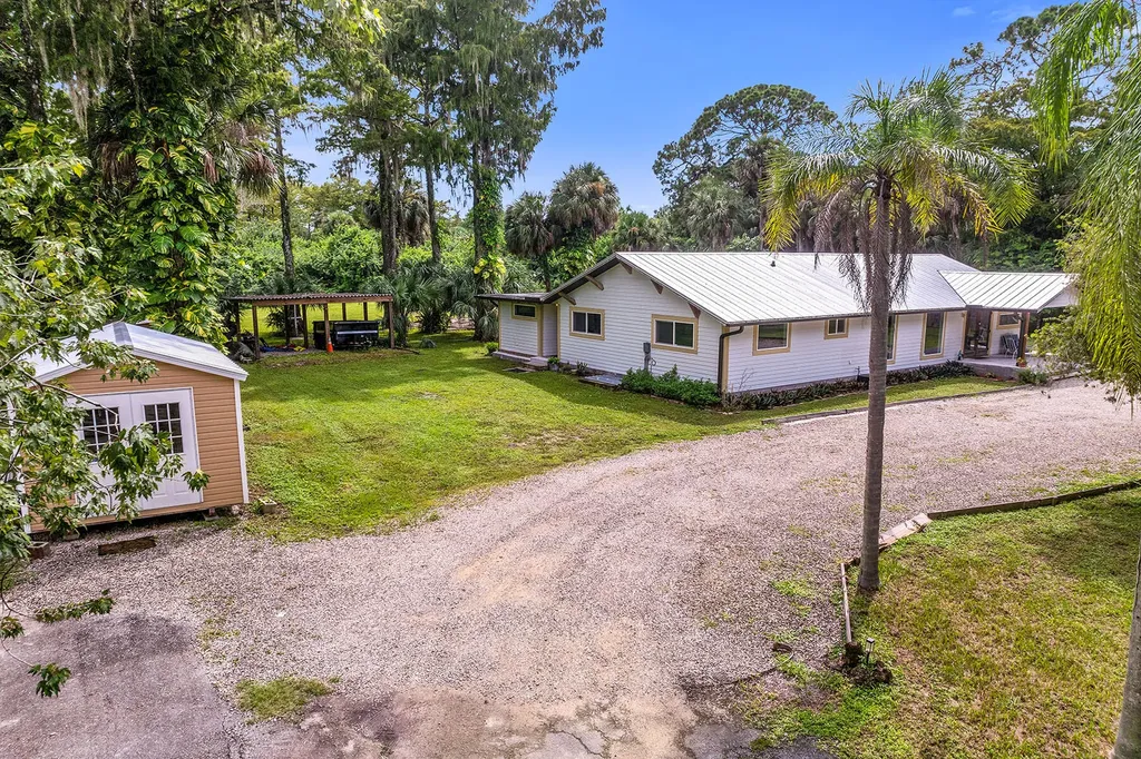 1821 Krape Road Naples FL 34120