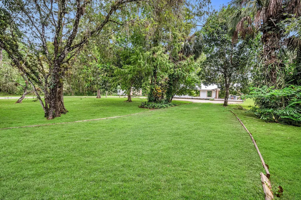 1821 Krape Road Naples FL 34120