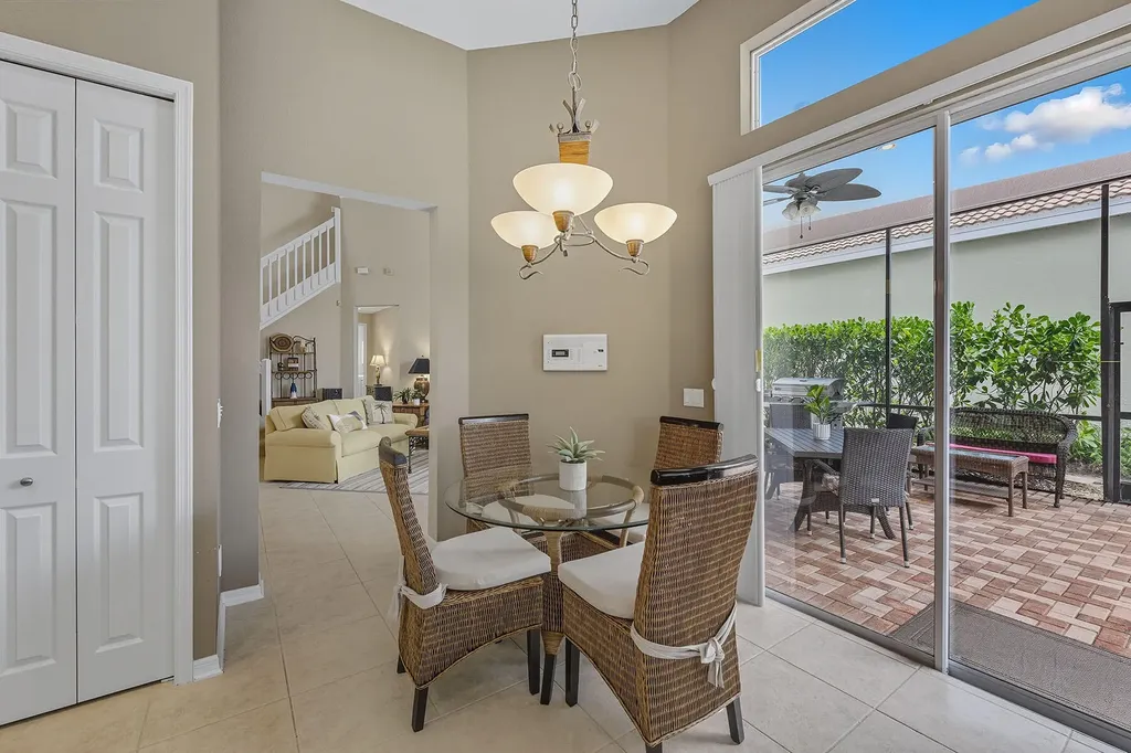 8582 Pepper Tree Way Naples FL 34114