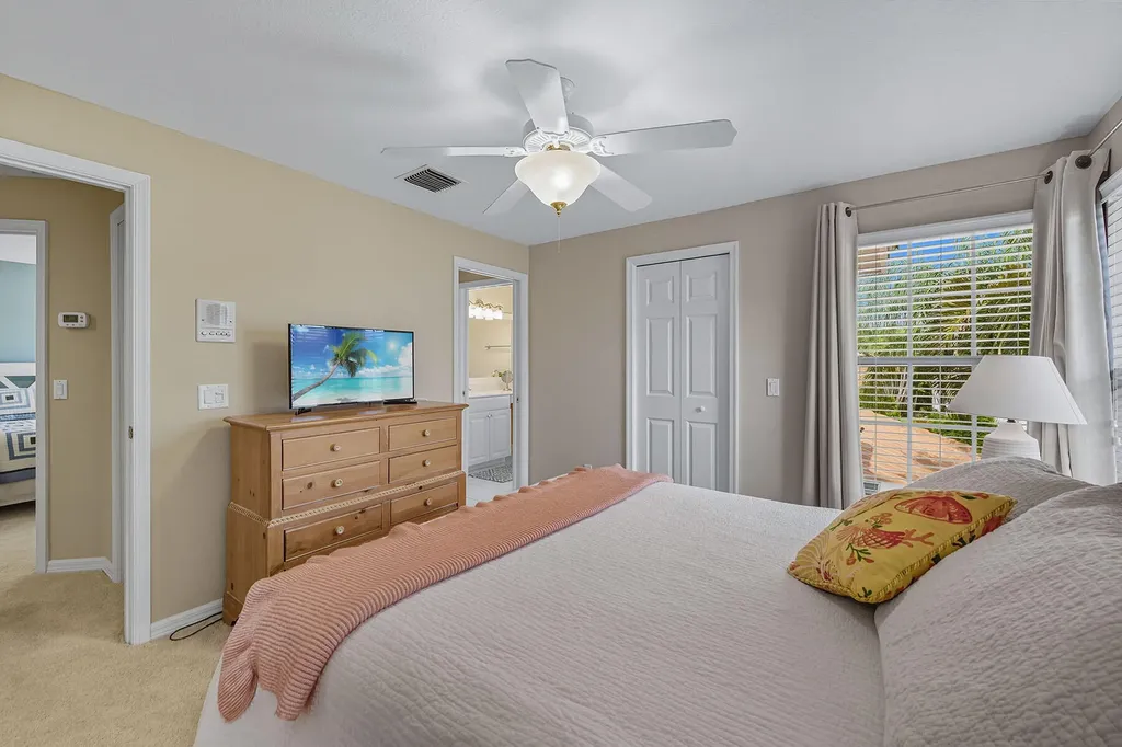 8582 Pepper Tree Way Naples FL 34114