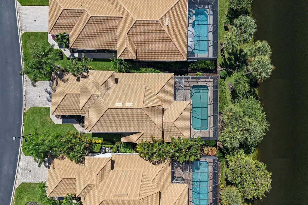 8582 Pepper Tree Way Naples FL 34114