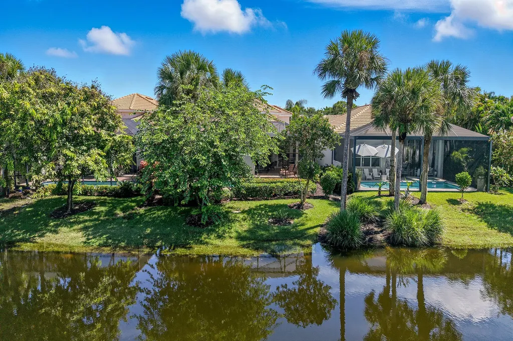 8582 Pepper Tree Way Naples FL 34114