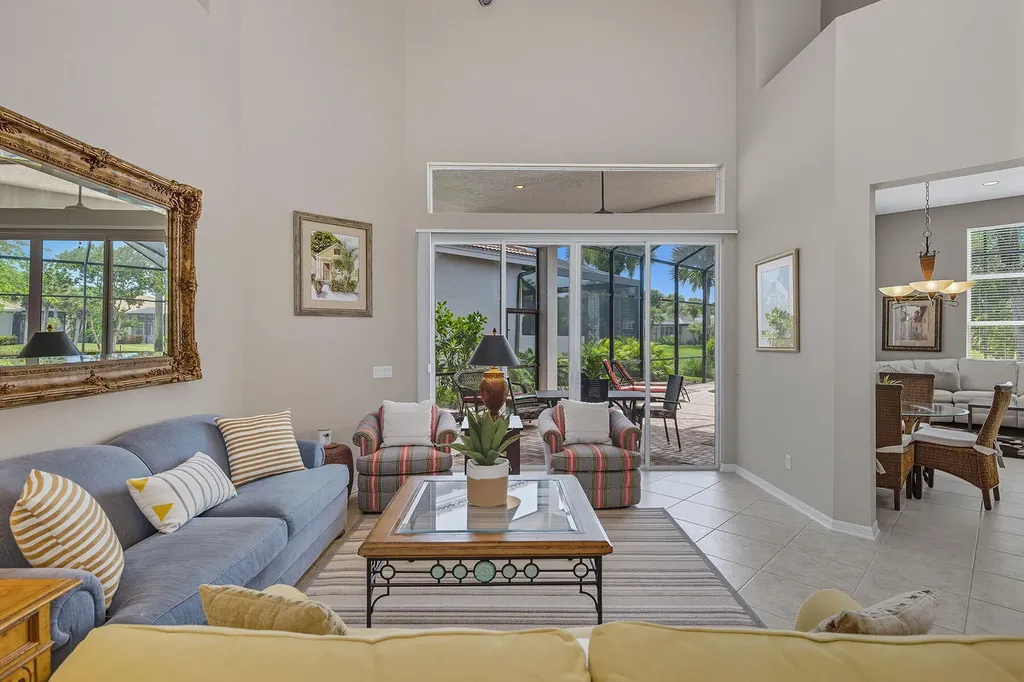 8582 Pepper Tree Way Naples FL 34114