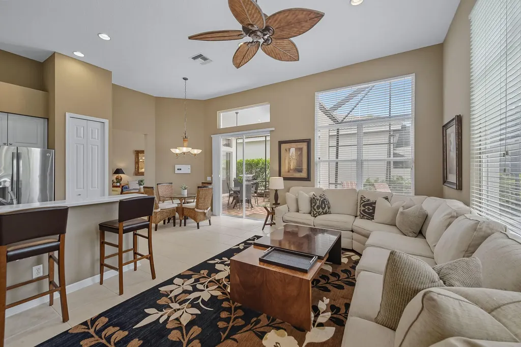 8582 Pepper Tree Way Naples FL 34114