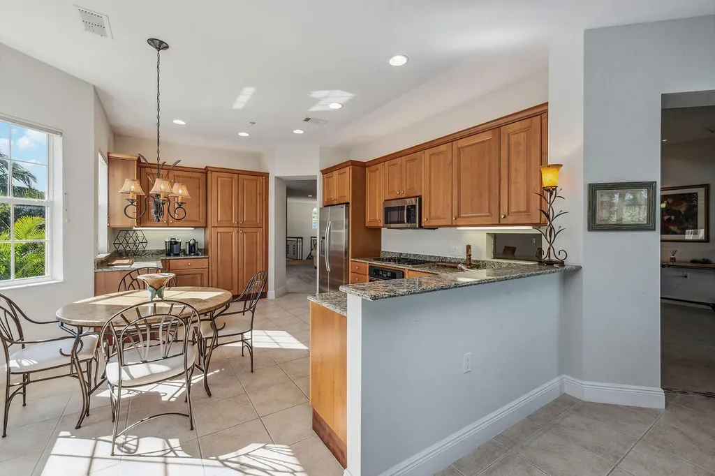 3725 Montreux Lane Naples FL 34114