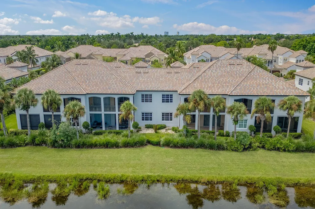 3725 Montreux Lane Naples FL 34114