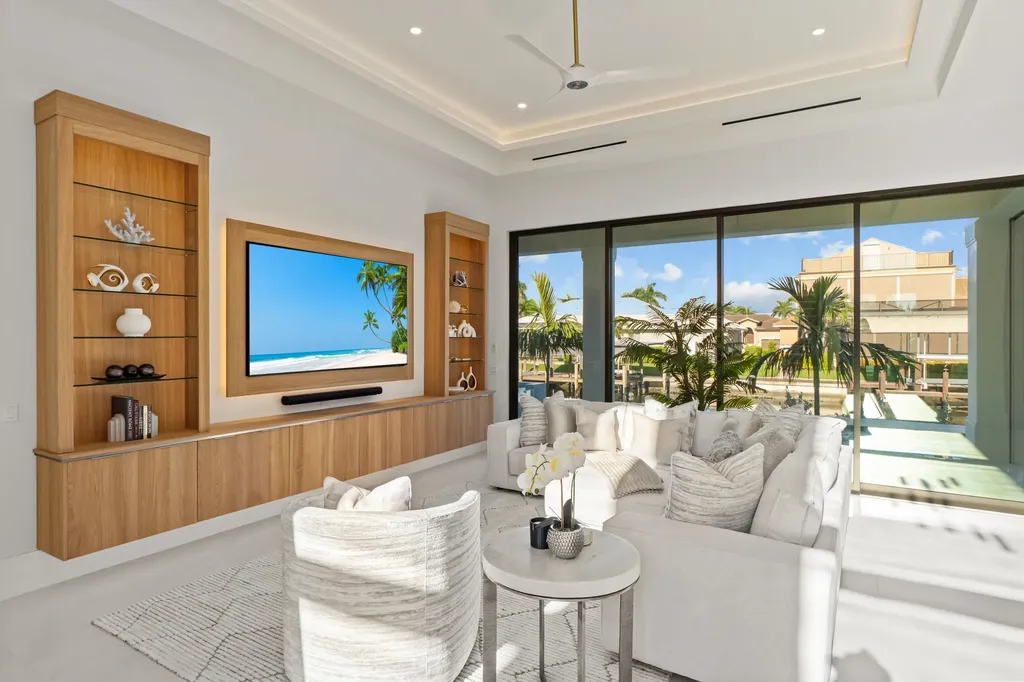 921 Giralda Court Marco Island FL 34145