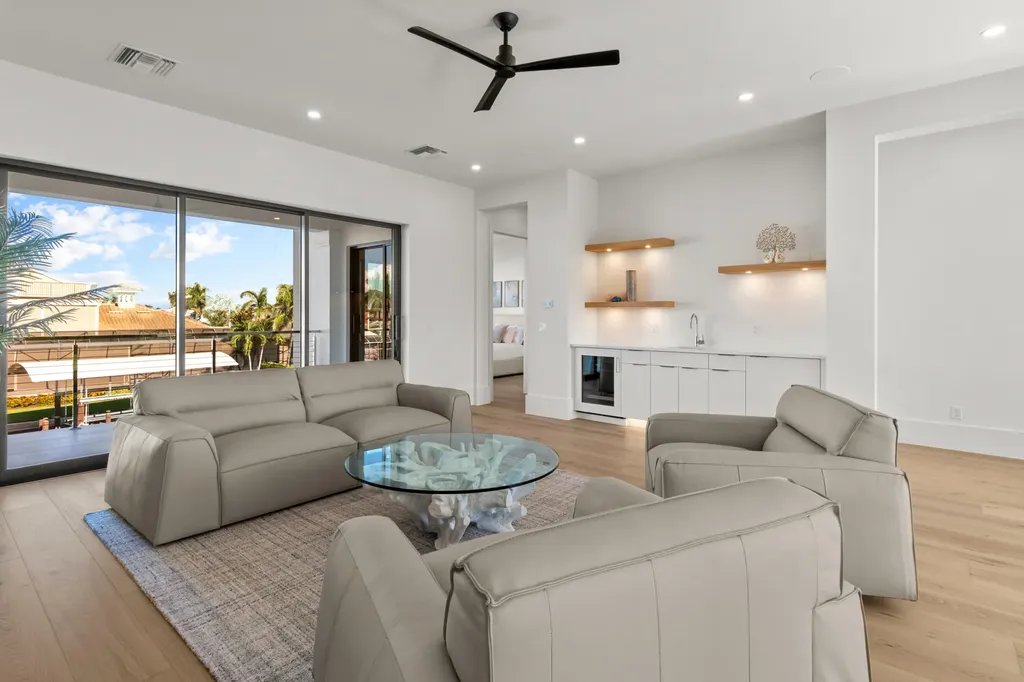 921 Giralda Court Marco Island FL 34145