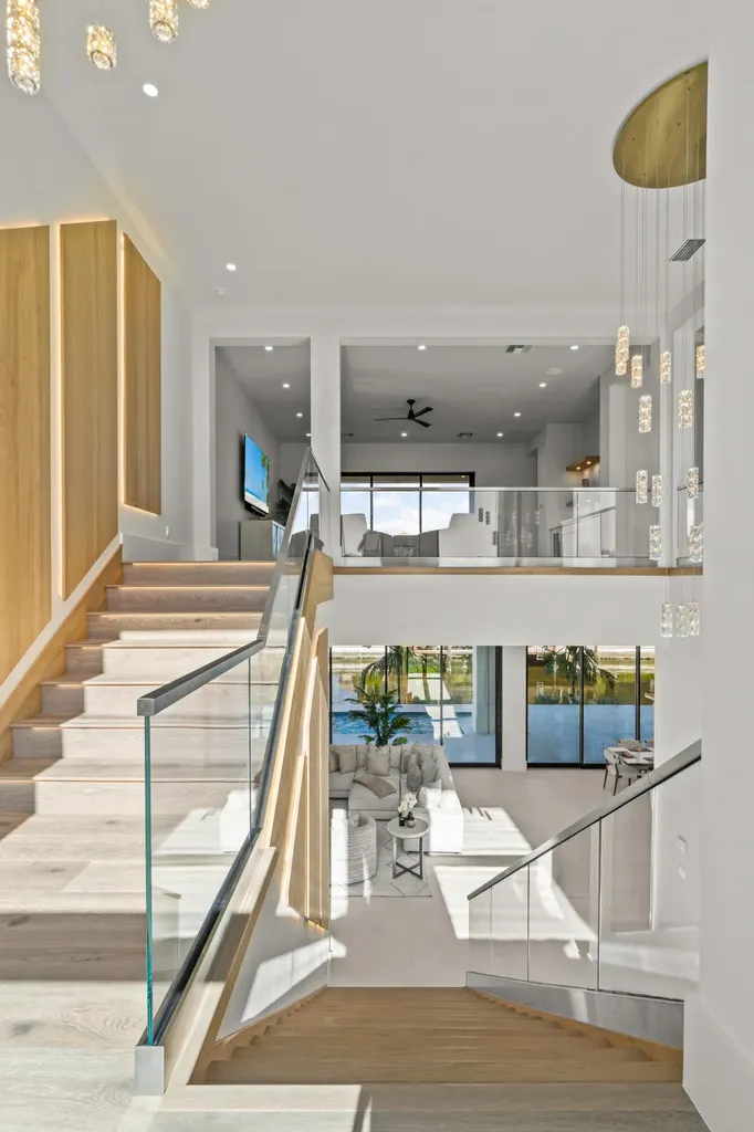 921 Giralda Court Marco Island FL 34145