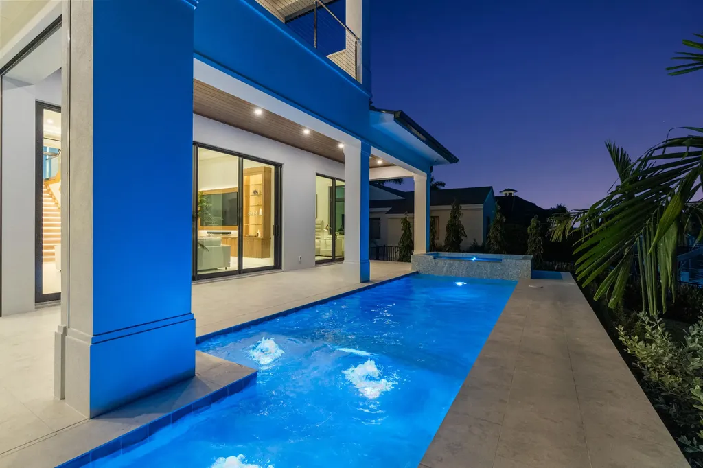 921 Giralda Court Marco Island FL 34145