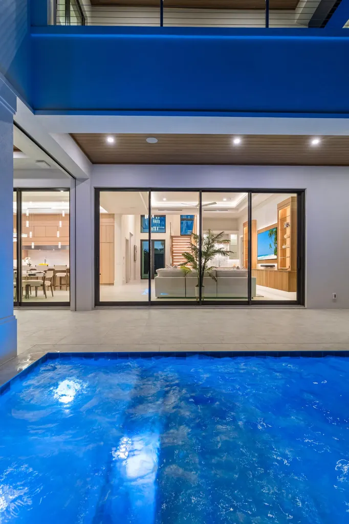 921 Giralda Court Marco Island FL 34145