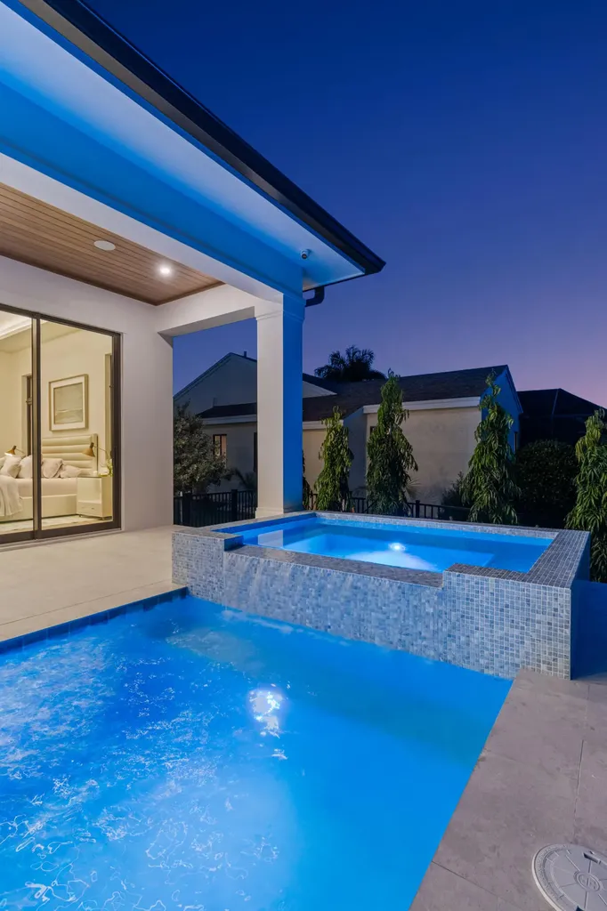 921 Giralda Court Marco Island FL 34145