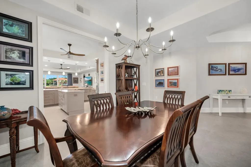 6433 Legacy Naples FL 34113