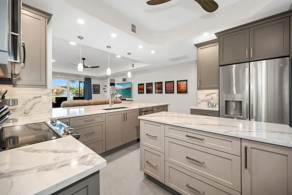 6433 Legacy Naples FL 34113