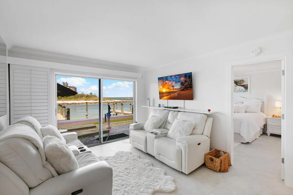 1206 Edington Marco Island FL 34145