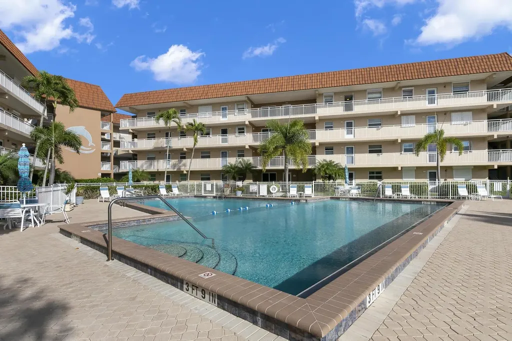 1206 Edington Marco Island FL 34145