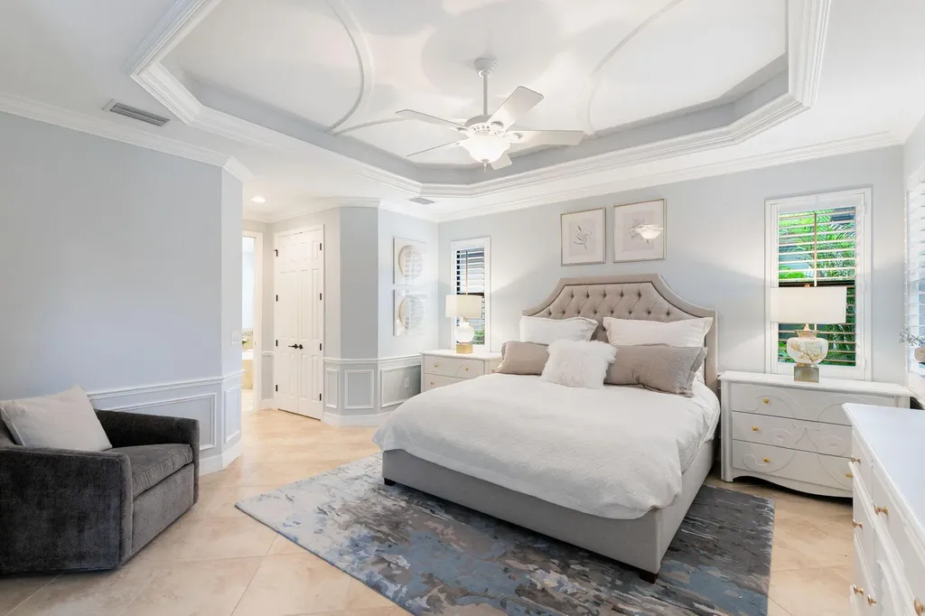 2862 Aviamar Circle Naples FL 34114