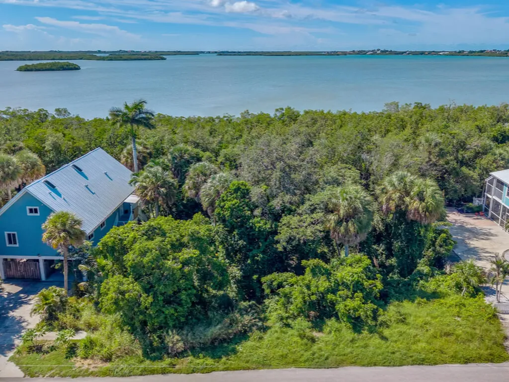 1989 Sheffield Avenue Marco Island FL 34145