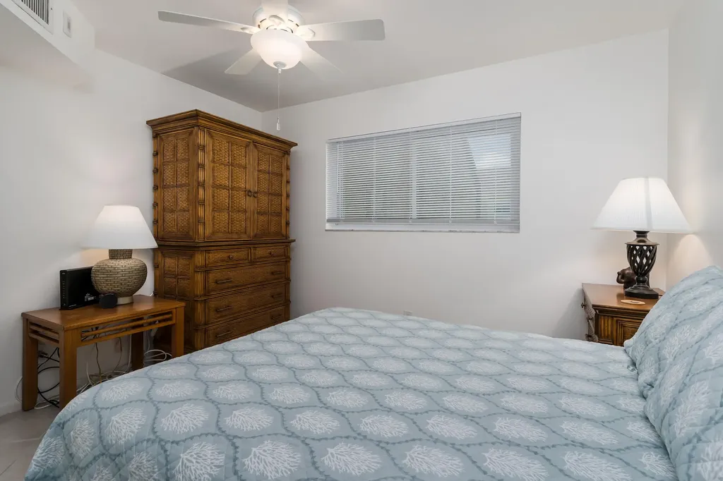 1008 Manatee Road Naples FL 34114