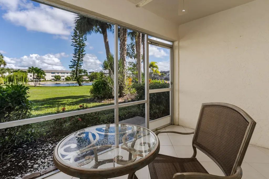 1008 Manatee Road Naples FL 34114