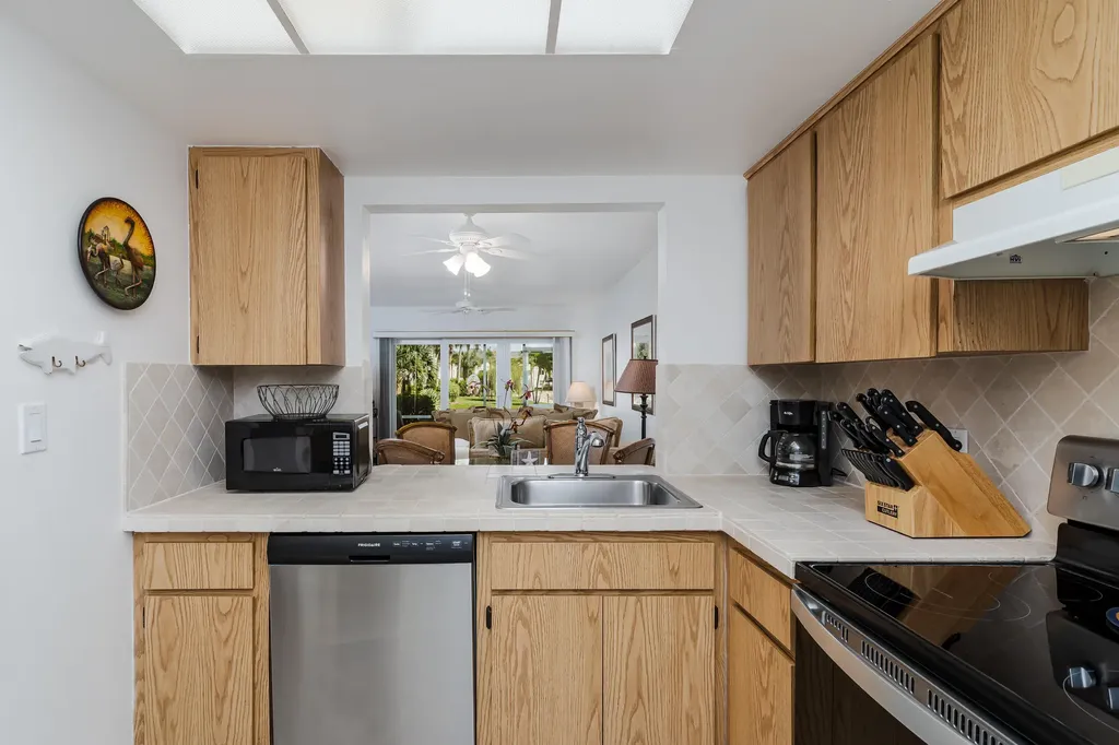 1008 Manatee Road Naples FL 34114