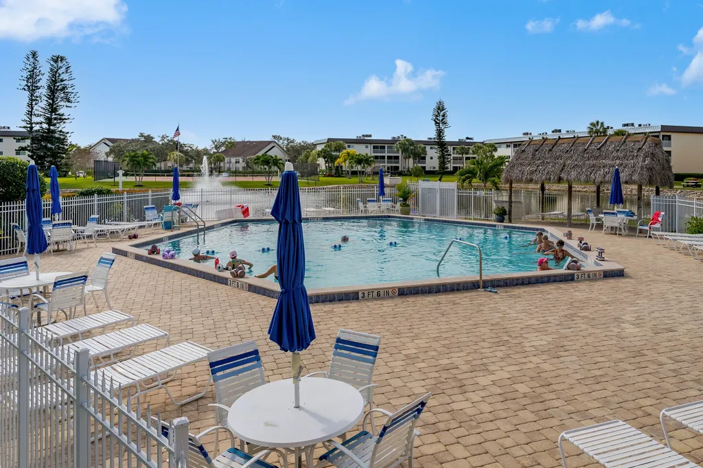 1008 Manatee Road Naples FL 34114