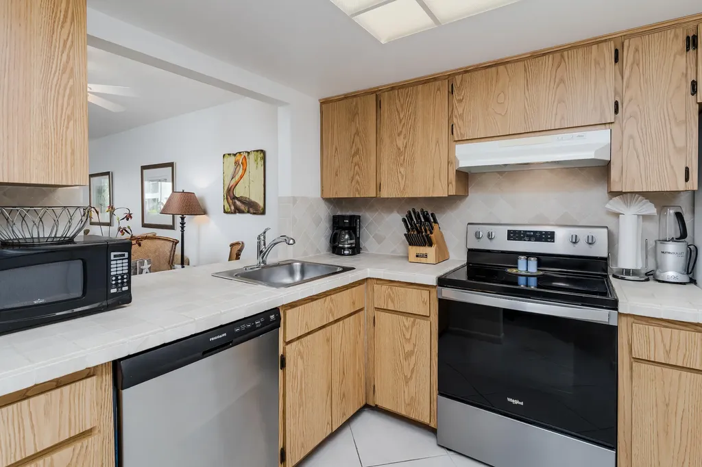 1008 Manatee Road Naples FL 34114