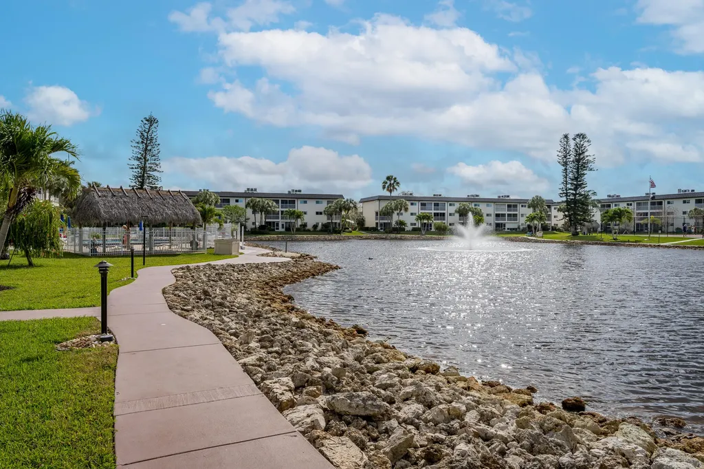 1008 Manatee Road Naples FL 34114