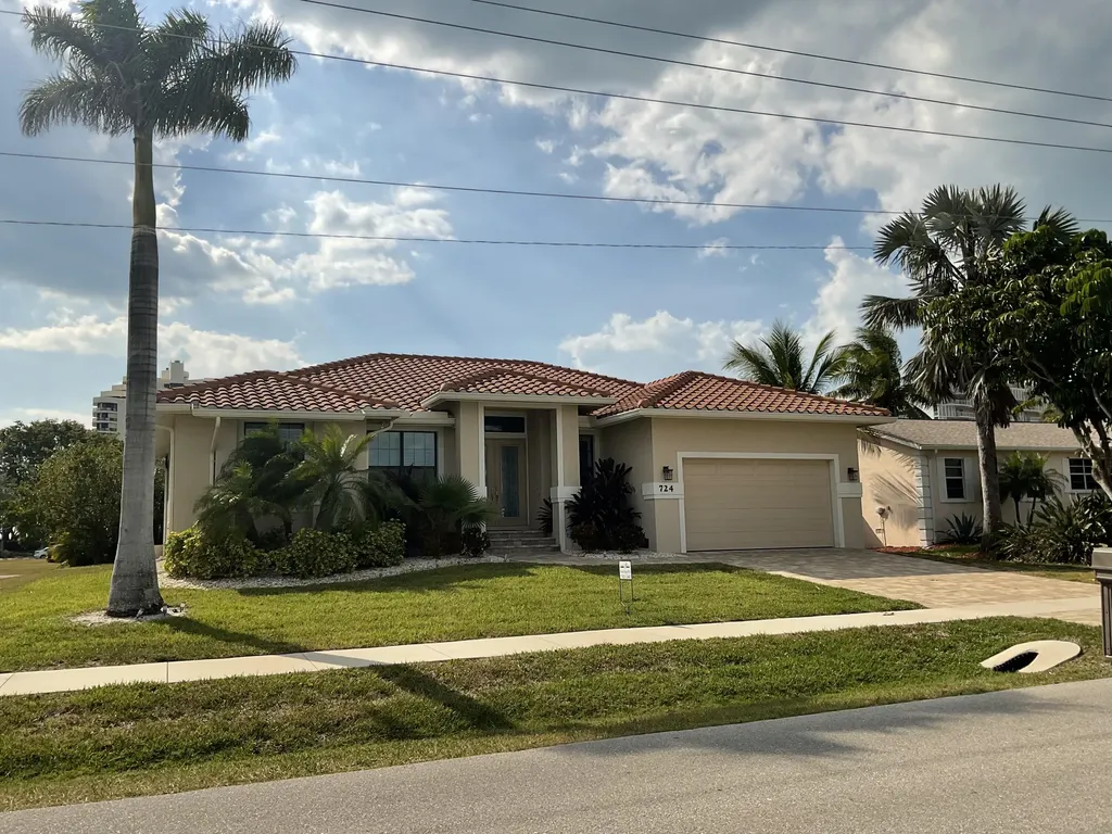 724 Seagrape Drive Marco Island FL 34145