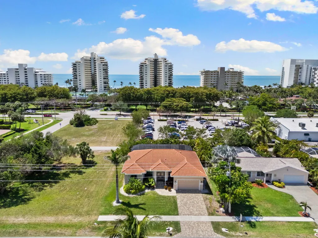 724 Seagrape Drive Marco Island FL 34145