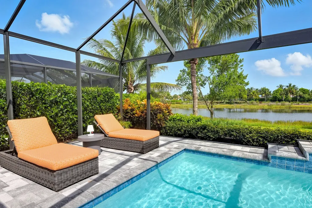 3199 Cotuit Lane Naples FL 34114