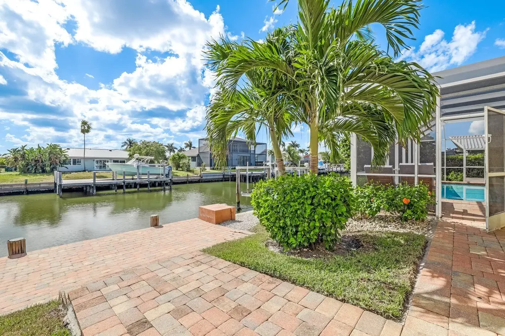326 Rockhill Court Marco Island FL 34145