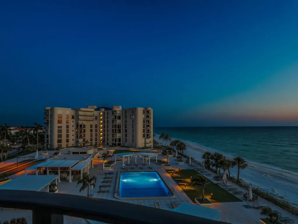 3215 Gulf Shore Boulevard N Naples FL 34103