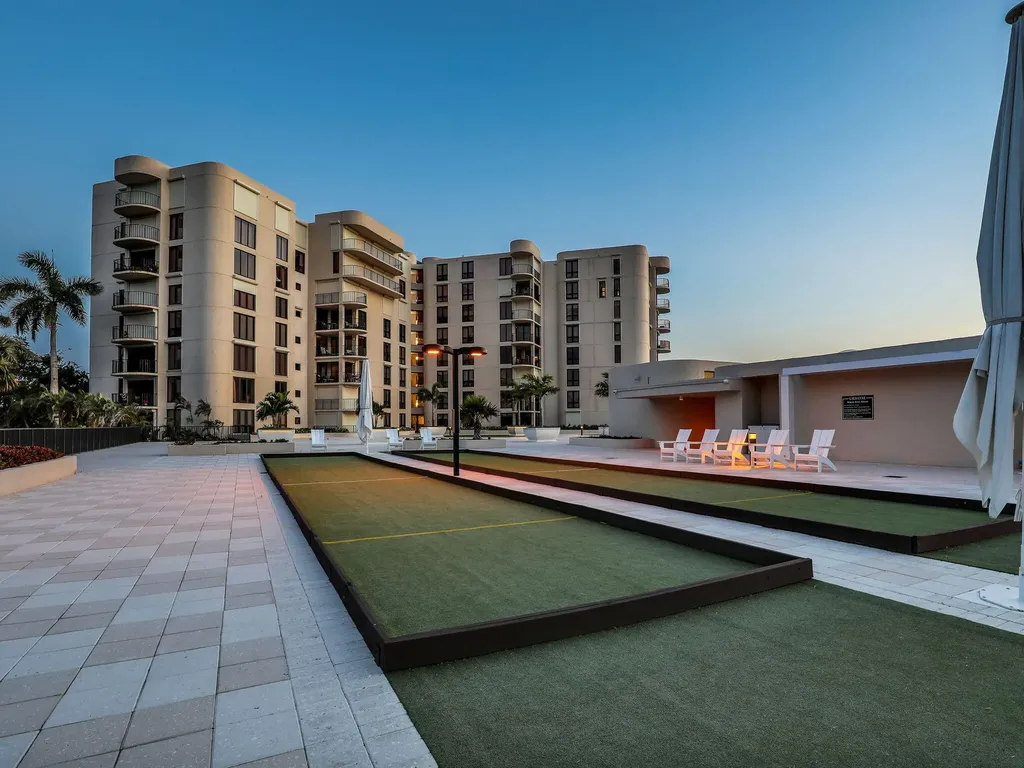 3215 Gulf Shore Boulevard N Naples FL 34103