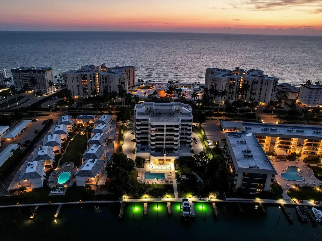 3215 Gulf Shore Boulevard N Naples FL 34103