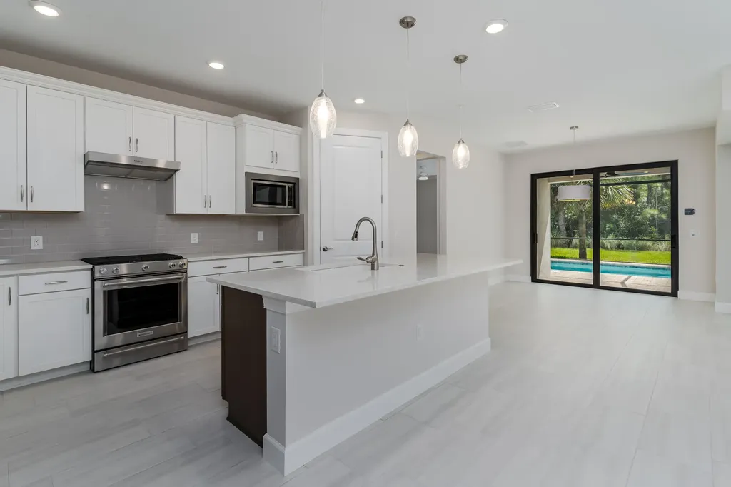 6856 Winding Cypress Drive Naples FL 34114