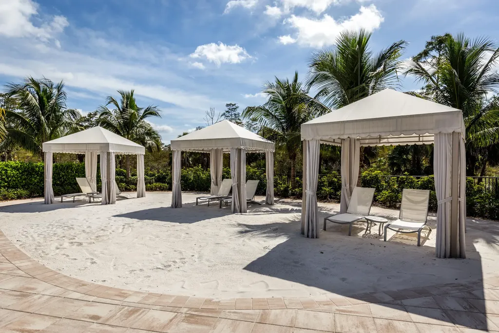 6856 Winding Cypress Drive Naples FL 34114