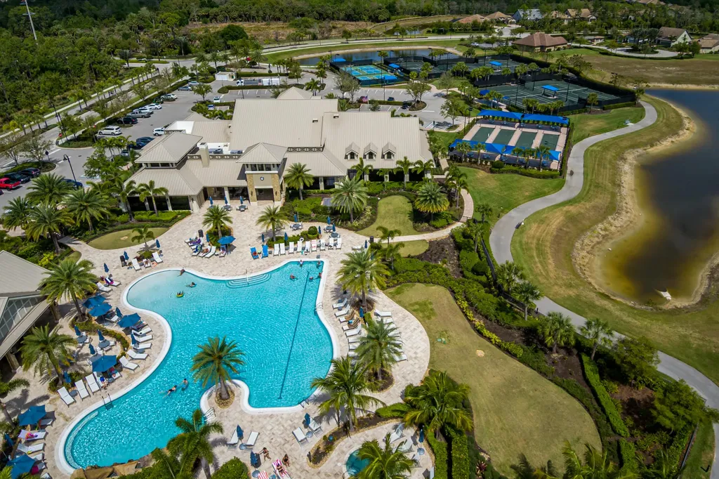 6856 Winding Cypress Drive Naples FL 34114