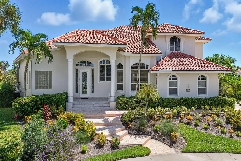 859 Wintergreen Court Marco Island FL 34145