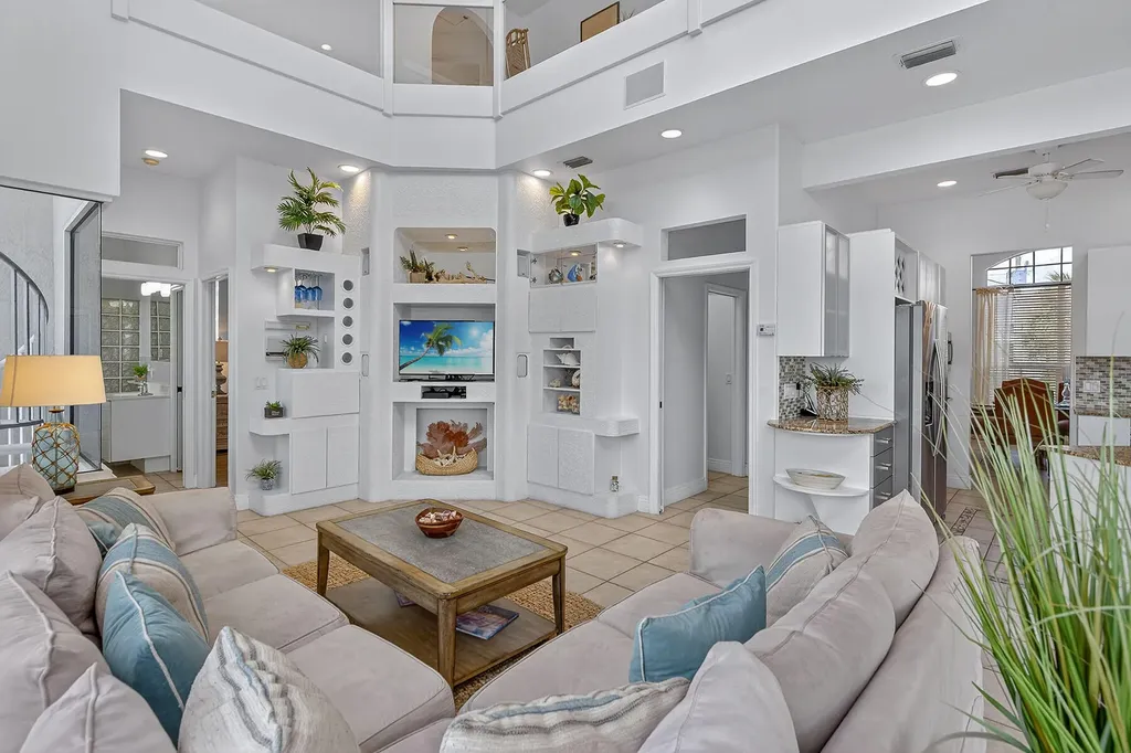 859 Wintergreen Court Marco Island FL 34145