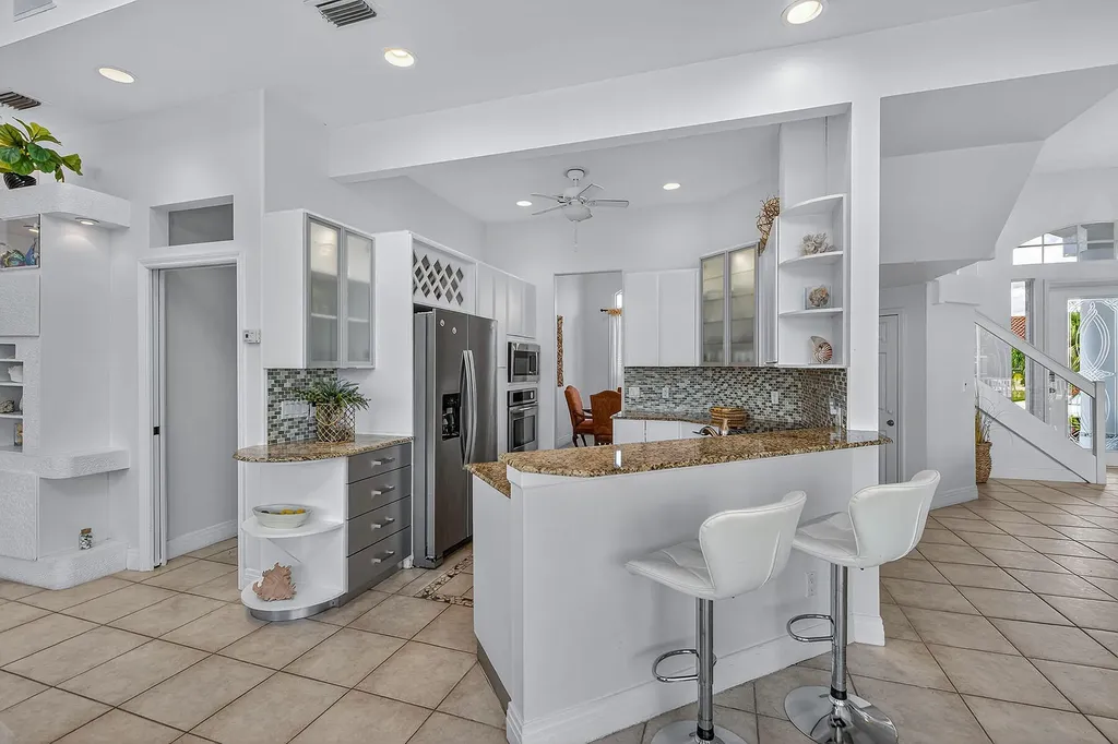 859 Wintergreen Court Marco Island FL 34145